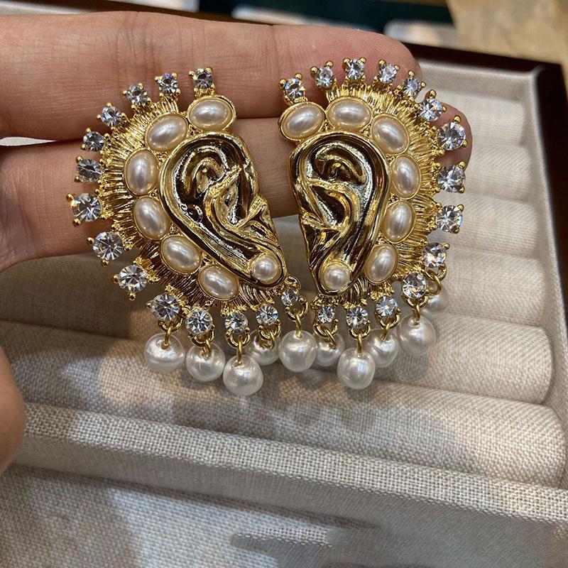 Ears Fringed Pearl Earrings Medieval Vintage Niche Design Earrings Light Luxury Exaggerated Earrings