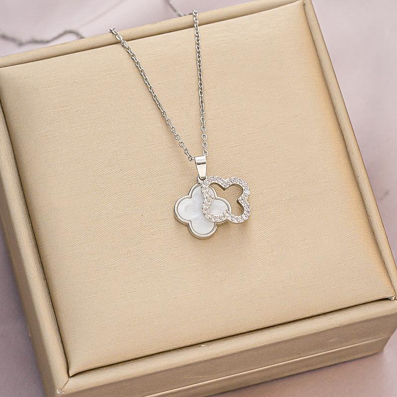 Four Leaf Clover Titanium Steel Necklace Fashionable, Simple and Versatile Collarbone Chain
