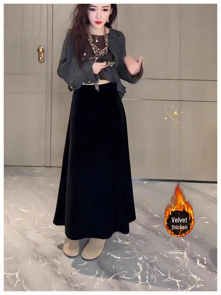 High-Quality French A-Line Black Velvet Skirt, Spring/Autumn 2026, Mid-Length, Plus Size, Flaw-Hiding Design