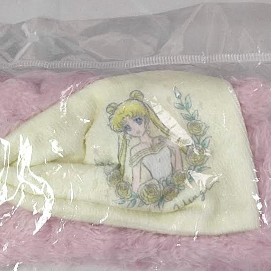Sailor Moon Cosmos x 3COINS Collaboration Hair Band, Princess Serenity/Usagi Tsukino Pink Fluffy Headband Official Merch