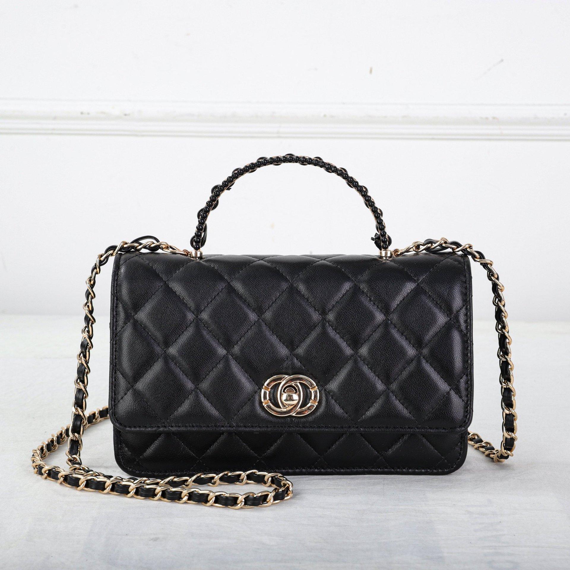 Leather rhombus chain bag, high-end, fashionable and exquisite hand carry, shoulder crossbody small square bag Length 20x thickness 5x height 12.5cm чёрный