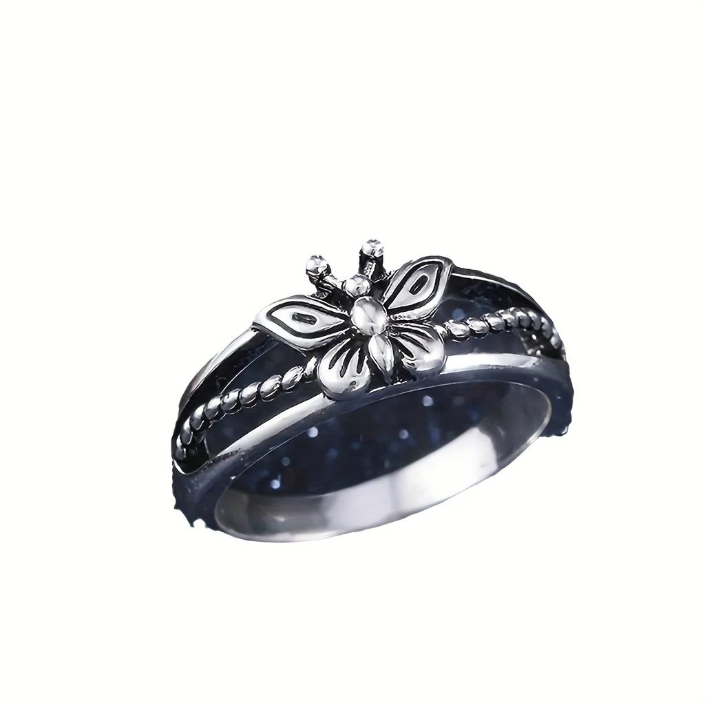 1pc Retro Hollow-Out Butterfly Party Ring for Women, Stylish Birthday Gift