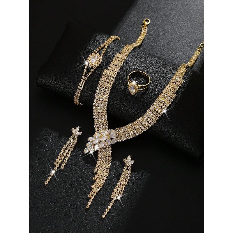 Elegante Set di Gioielli Geometrici in Zirconia: Collana, Orecchini, Bracciale, Anello