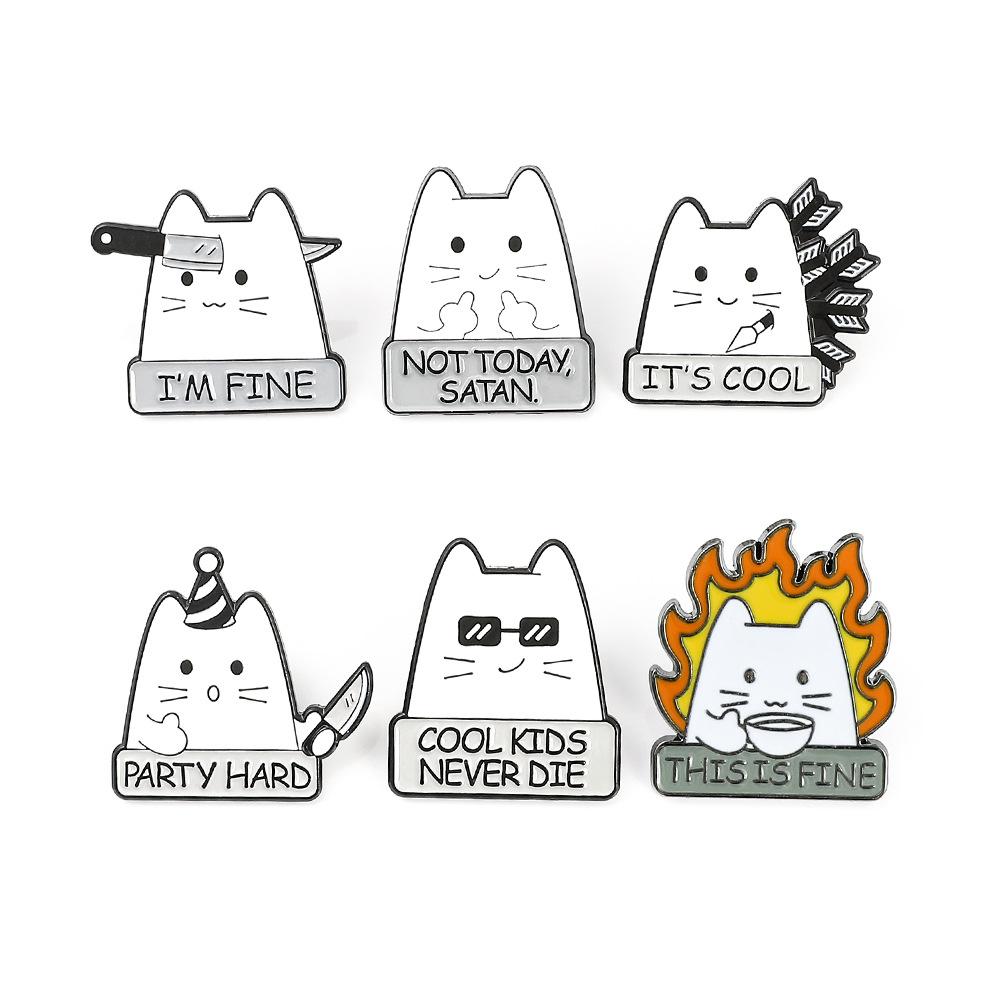 Cute and Creative Funny Cat Metal Badge White Cat Hit An Arrow Wielding A Knife To Show Off Handsomeness Alloy Brooch