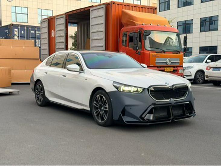 BMW 5 Series G60/G68 M5 Wide Body Kit: Front & Rear Bumpers, Side Skirts.