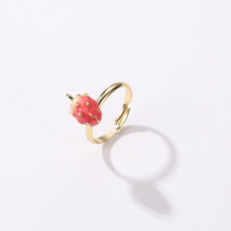 

Набор клипс для ушей и ожерелья с клубникой: Очаровательный и свежий дизайн для женщин и девушек без проколов ушей.