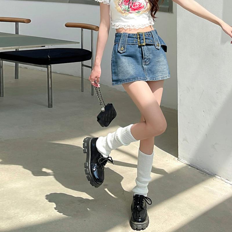 Einzigartiger klassischer vielseitiger jugendlicher Vintage-Paket-A-Linien-Bustierrock Design Sense High Waist Hosenrock Damen Sommermode Denim Kurzer Rock