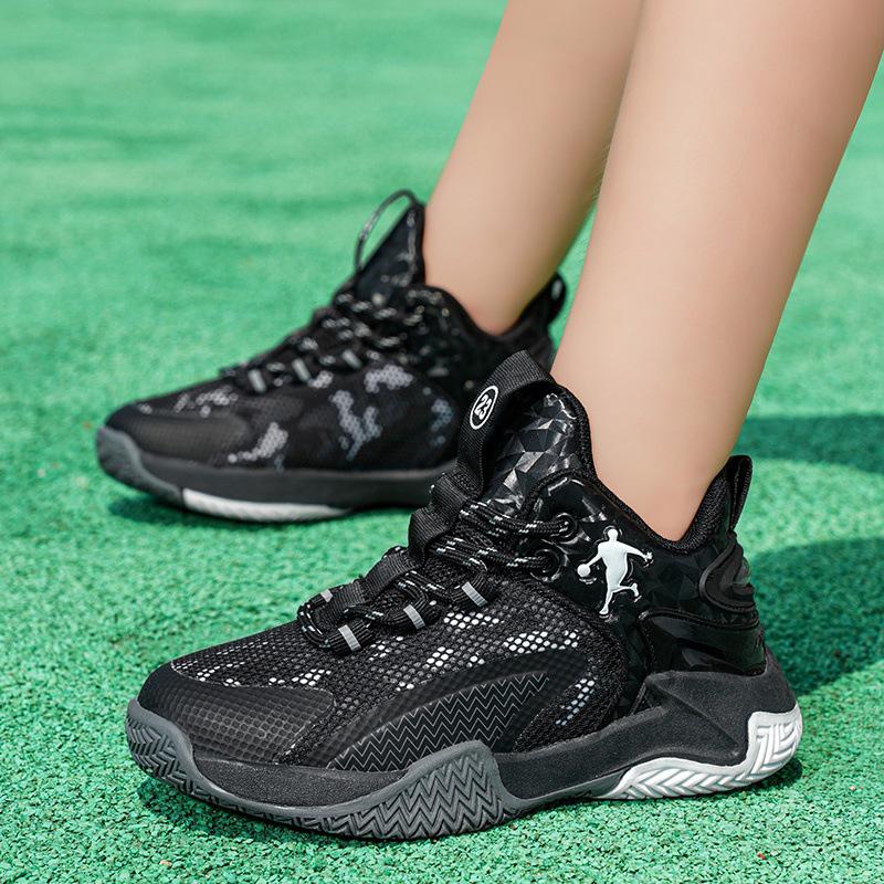 

Детские полувысокие нескользящие баскетбольные и уличные кроссовки с износостойкой подошвой - Осенняя коллекция. Size 34