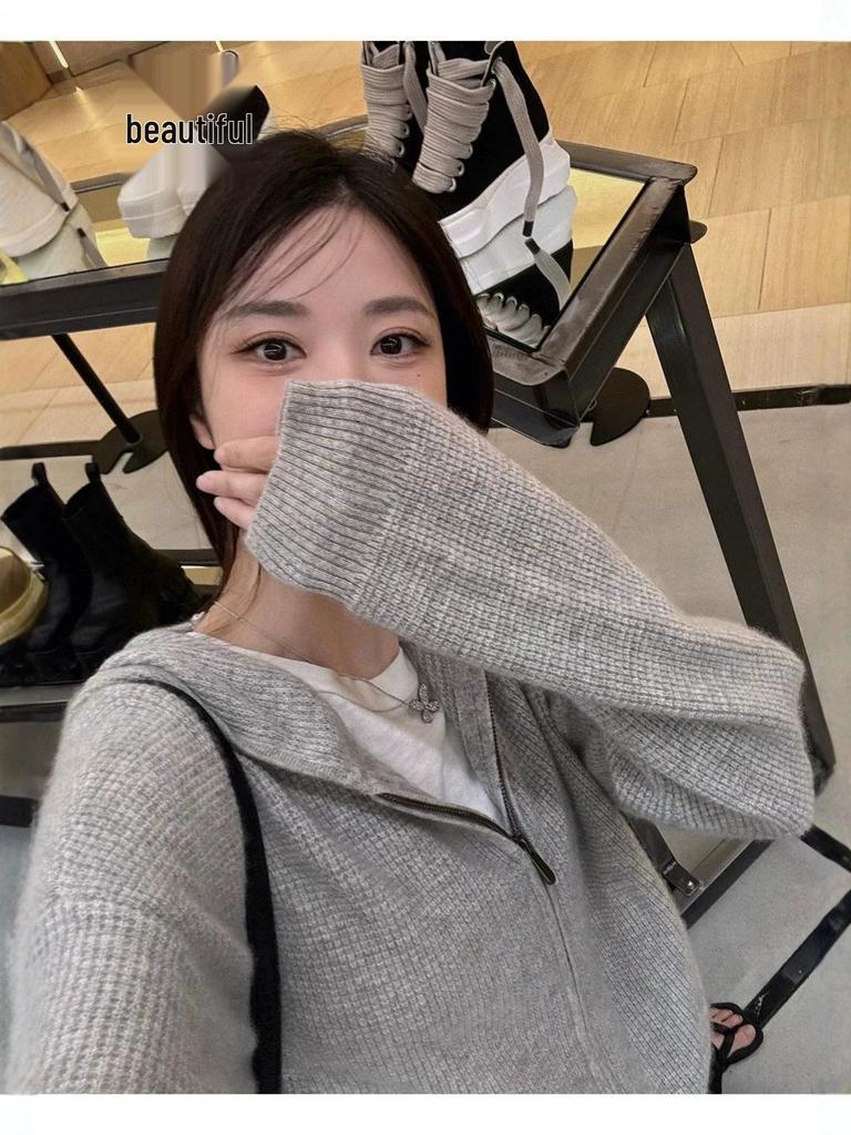 Women's 2026 Wool-Blend Zipper Hoodie Jacket - New Runway Style.