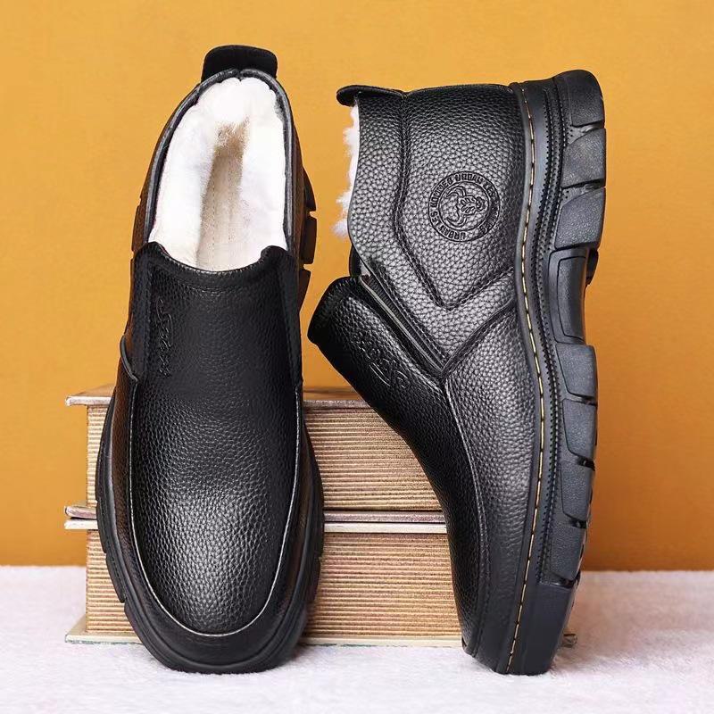 

Men’s Winter Wool Blend Leather Shoes with Fur Lining, Plush Warmth, Soft Sole, Casual Style Size 44