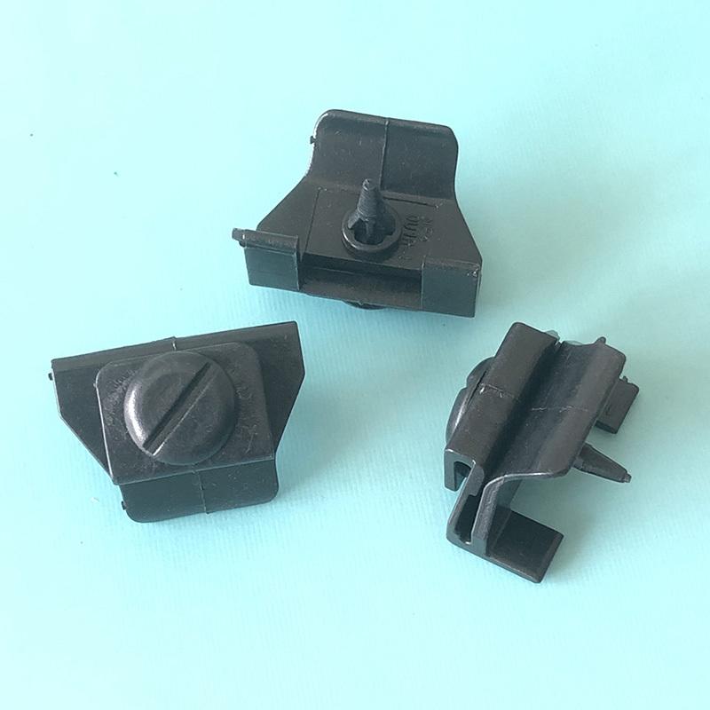 

10Pcs Wing & Wheel Arch Lining Clips Nylon Fastener For Toyota Avensis Verso RAV4 Previa / Estima Urban Cruiser 53879-28010