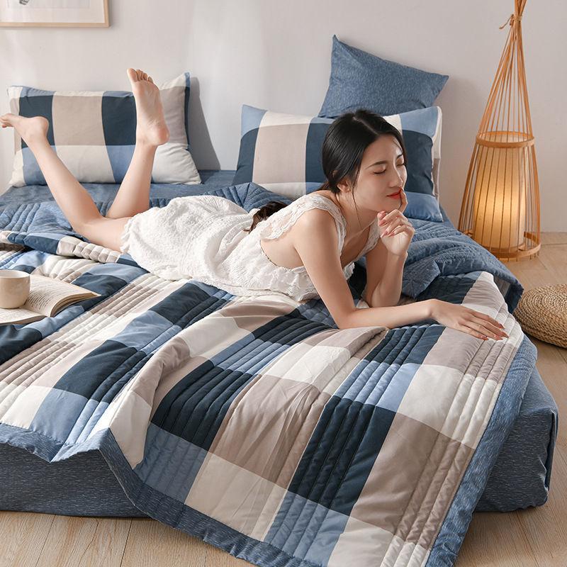 Simple Modern Air Condition Thin Blanket Summer Quilt Cotton Fluffy Plaid Blanket on The Bed Comfortable Comforter