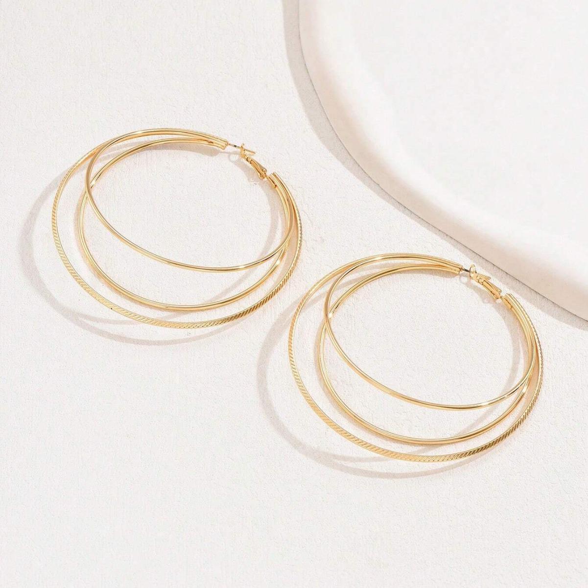 

Ретро многослойные золотые серьги-кольца: Смелый, льстящий фигуре дизайн для женщин