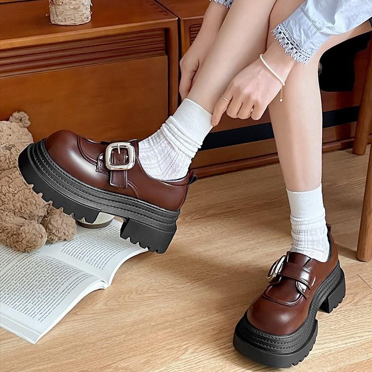 Black British style heightened platform small leather shoes women's 2025 new autumn and winter versatile French round head Mary Jane single shoes