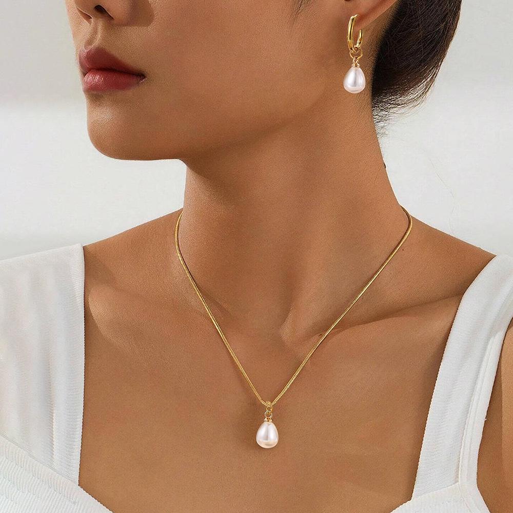 Hochwertiges Edelstahl Süßwasserperlen Anhänger Halskette & Ohrring Set - Damenschmuck Luxus