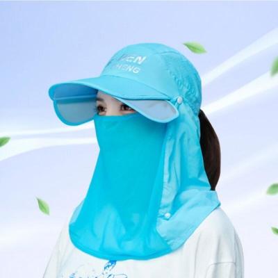 Casquette de protection solaire à visière et masque
