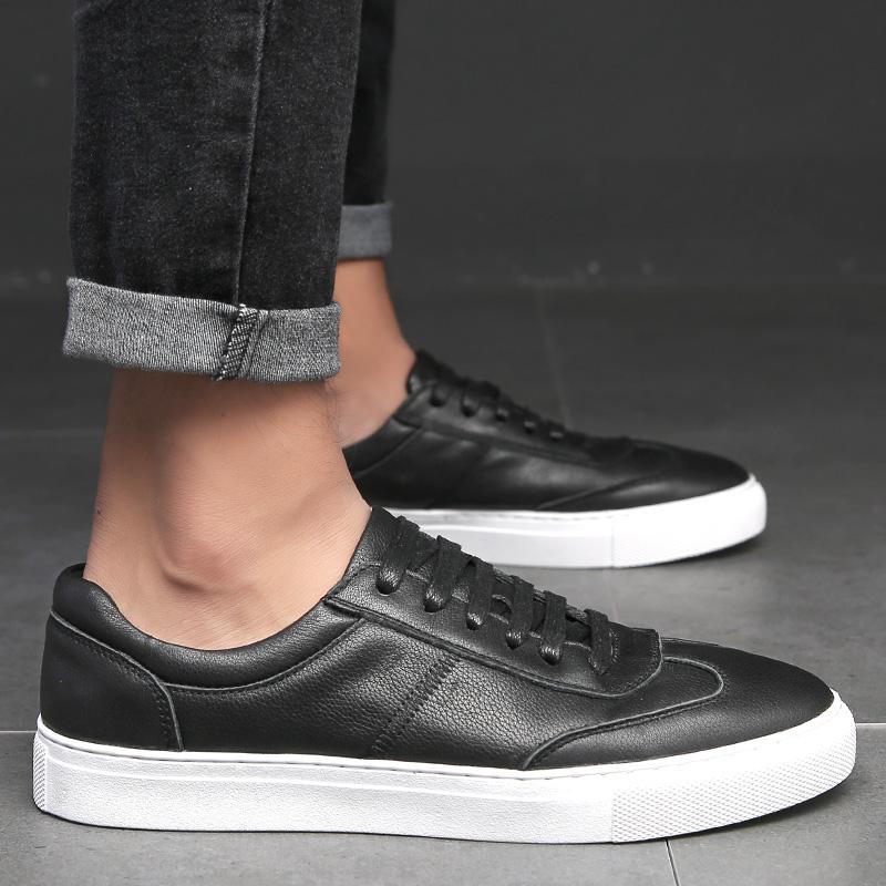 Fashion Men Sneakers Genuine Leather Shoes High Quality Outdoor Flats Man Comfortable White Shoes Men Non-slip Rubber Men Casual Loafers