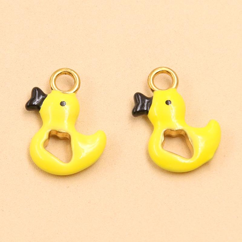 

18K Gold Plated Animal Pendants: Giraffe, Duck, Elephant Jewelry for DIY Bracelets & Necklaces 1 piece