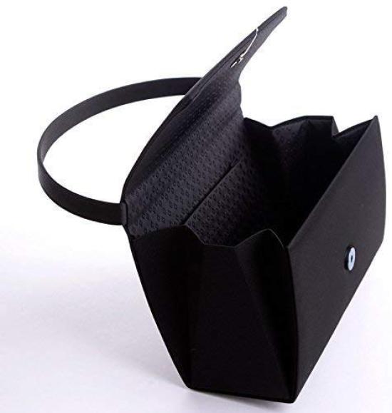 Made in Japan, this black formal bag features a water-repellent design and a large gusset. Perfect for weddings, funerals, and other formal