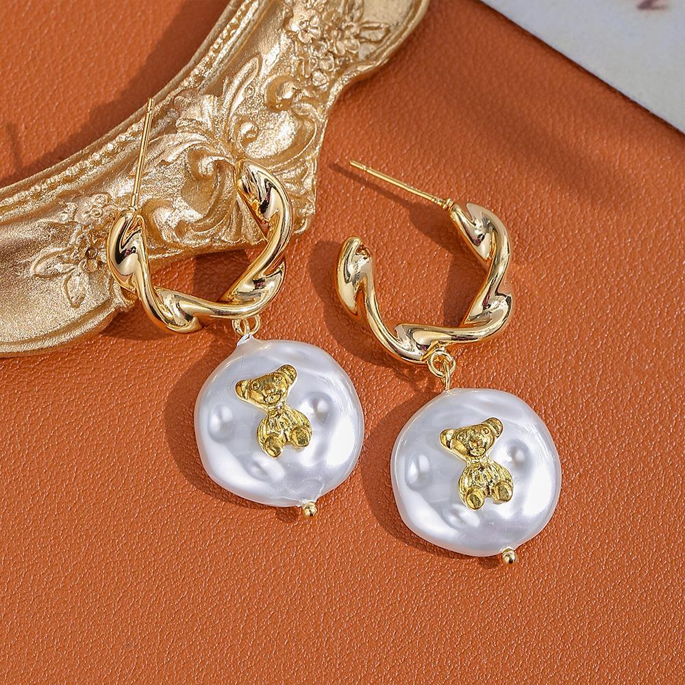 High-end Earrings, Light Luxury, Fashionable and Elegant Women's Ear Accessories, Exquisite and Versatile Studs
