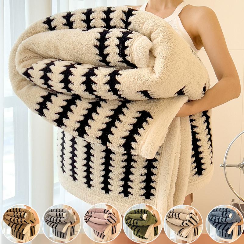 Thicken Warm Flannel Blanket Super Soft Fluffy Queen Blanket Single Double Size Cozy Skin-friendly Multifunctional Nap Blanket