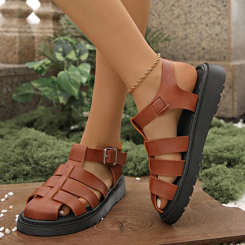 Fashion Closed Toe Hollow Out Roman Sandals for Women 2025 Summer Comfort Outdoor Beach Shoes Woman Fashion Pu Leather Platform Sandals