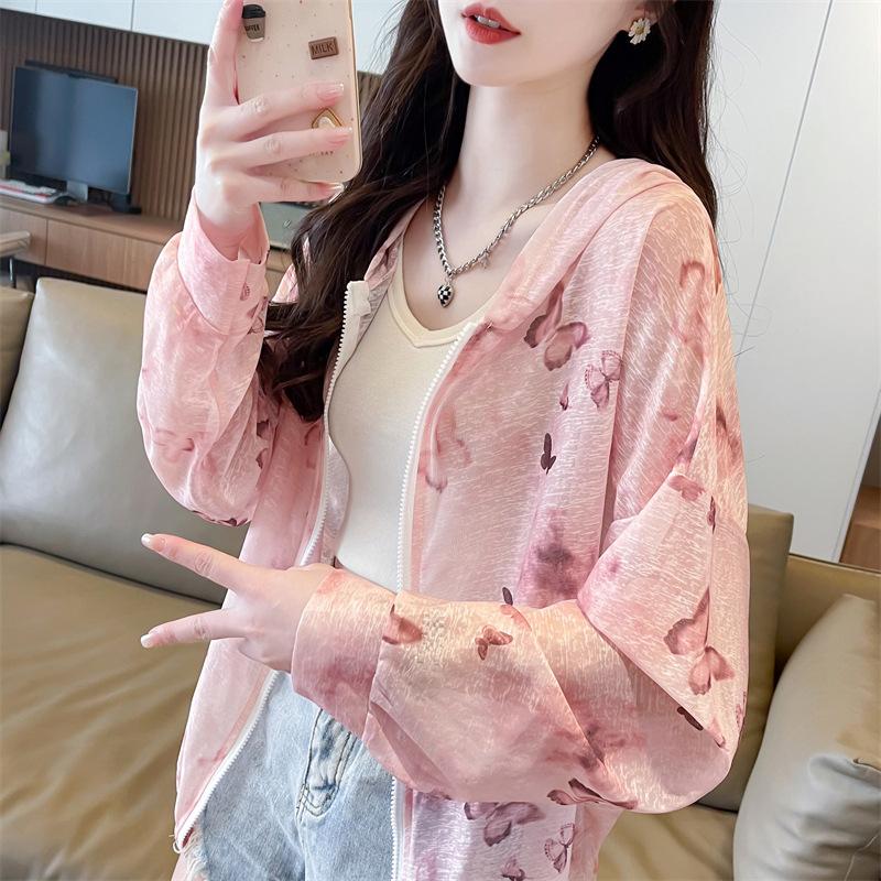 Women's Summer Ice Silk Sun Protection Jacket Thin Breathable Hooded UV Protection Coat Casual Air Conditioner Cardigan Outerwear