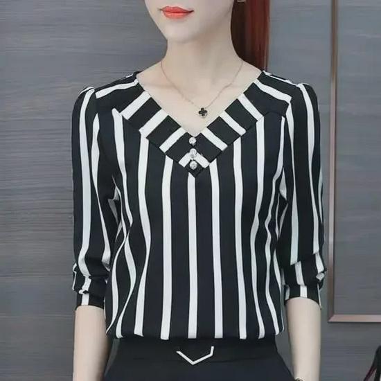 2023 Spring/Summer Striped Women's Loose Three-Quarter Sleeve T-Shirt