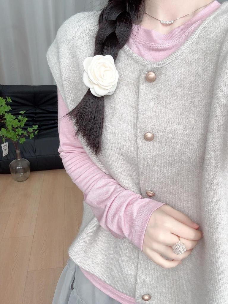 Women's Retro Knit Shawl Vest with Gold Buckle - Autumn/Winter Korean Style Cardigan