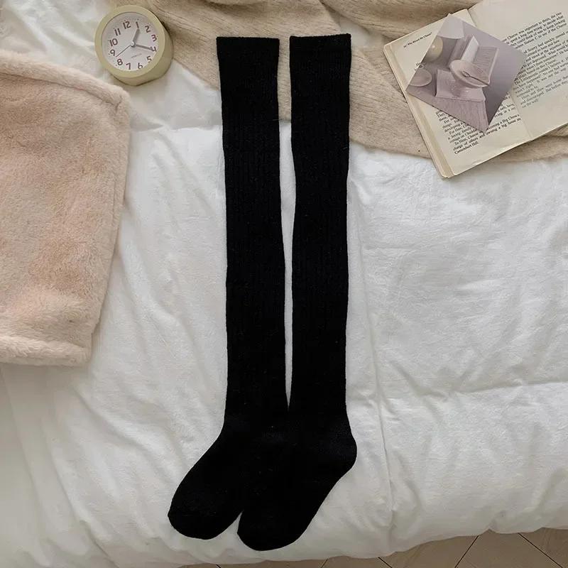 Bas Montants 8 Couleurs Femmes Épais Chauds Genoux Hauts Chaussettes Laine Cachemire Thermiques Longues Hautes Bas Automne Hiver One Size white