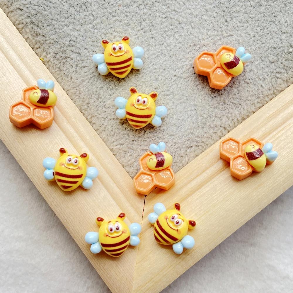 20Pcs Cute Mini cartoon bee and honey jar Nail Art Resin Designer Charms DIY Craft For Nail 3D Decorations Jewelry