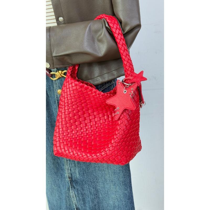 Internet Celebrity Explosion Star Woven Bag Champagne Tote Bag Large Capacity Gun Same Hand Shoulder Bucket Bag