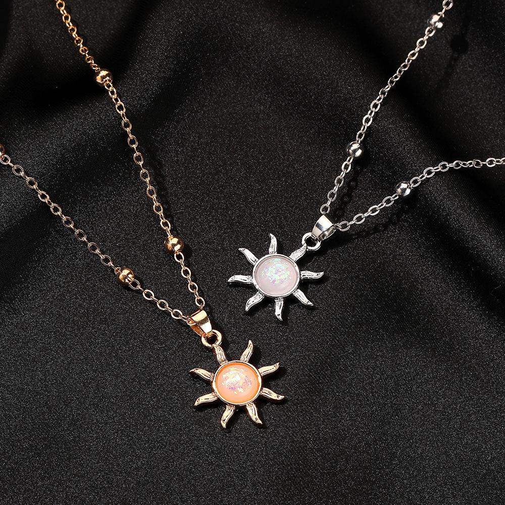 Korean Opal Sunflower Clavicle Necklace – Elegant Light Luxury Design for Women