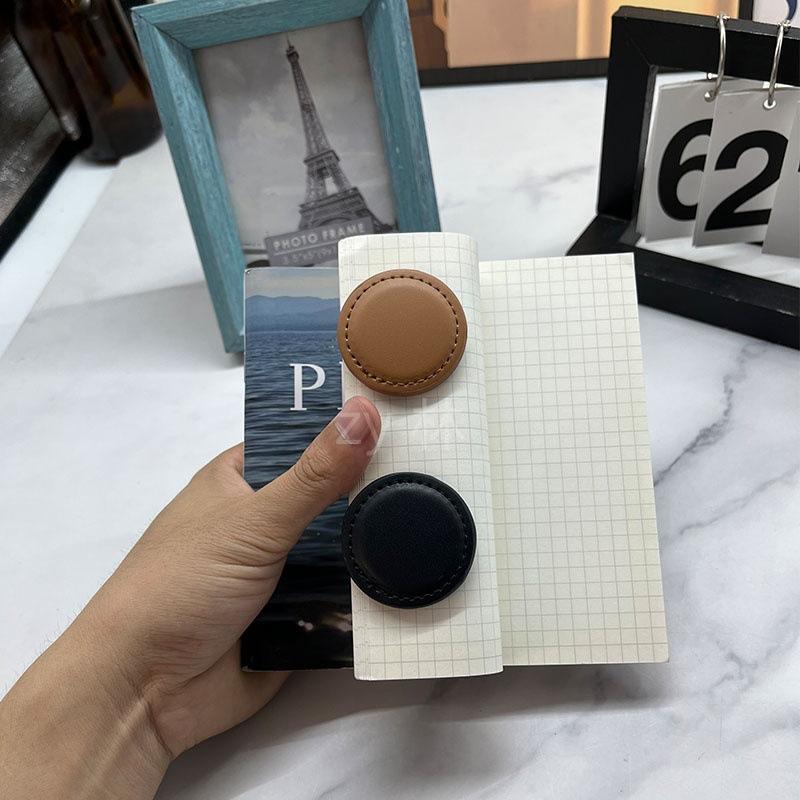 Magnetic golf ball circular marker, golf positioning clip, field fixed point marker