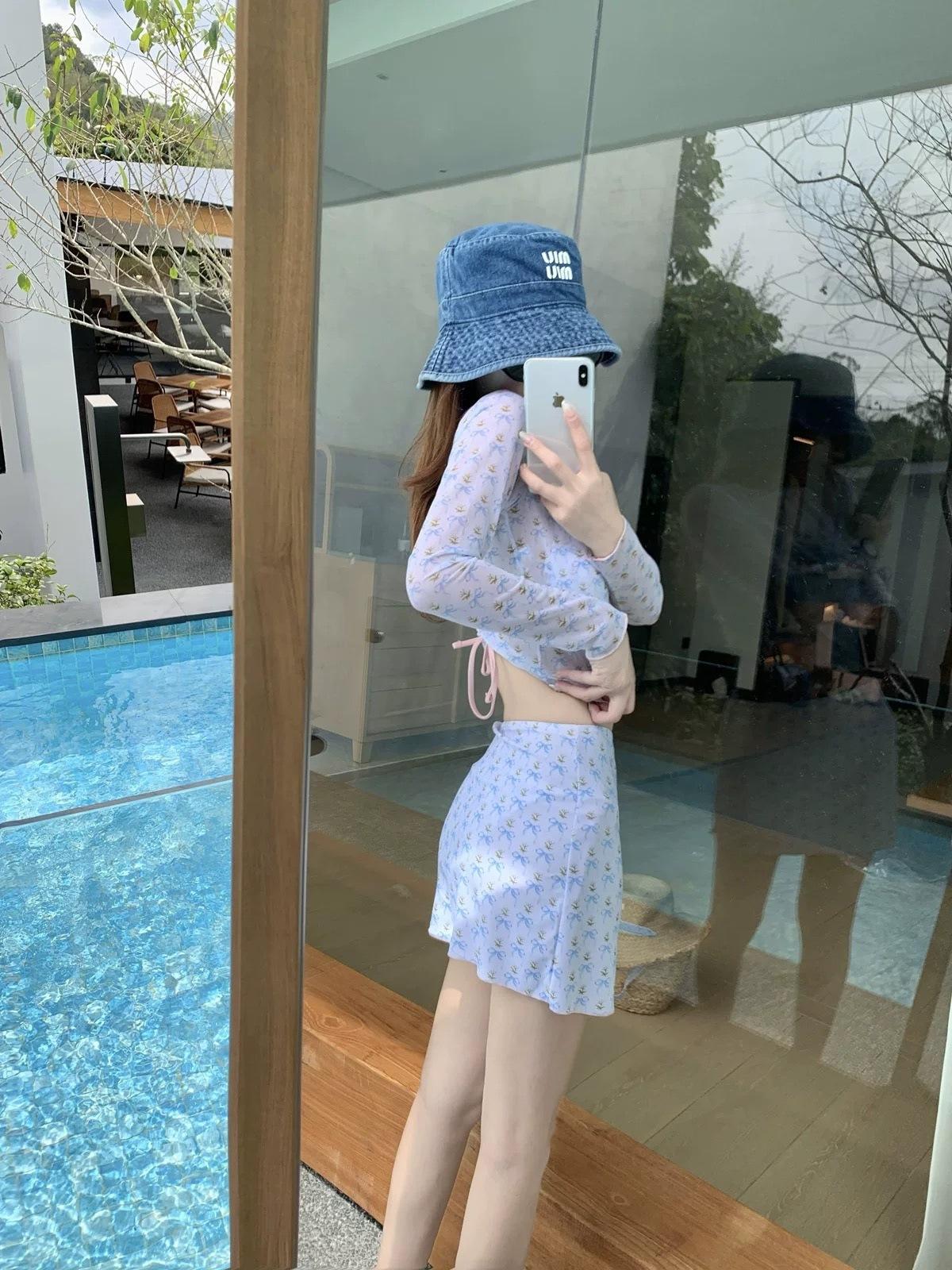 Sweet and cute pure desire wind girl tube top sling four-piece set split skirt conservative swimsuit women s hot spring vacation S