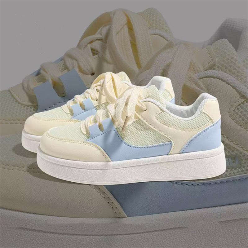 

Non-slip and wear-resistant sports shoes women s spring and autumn new lightweight casual shoes versatile board shoes women 40