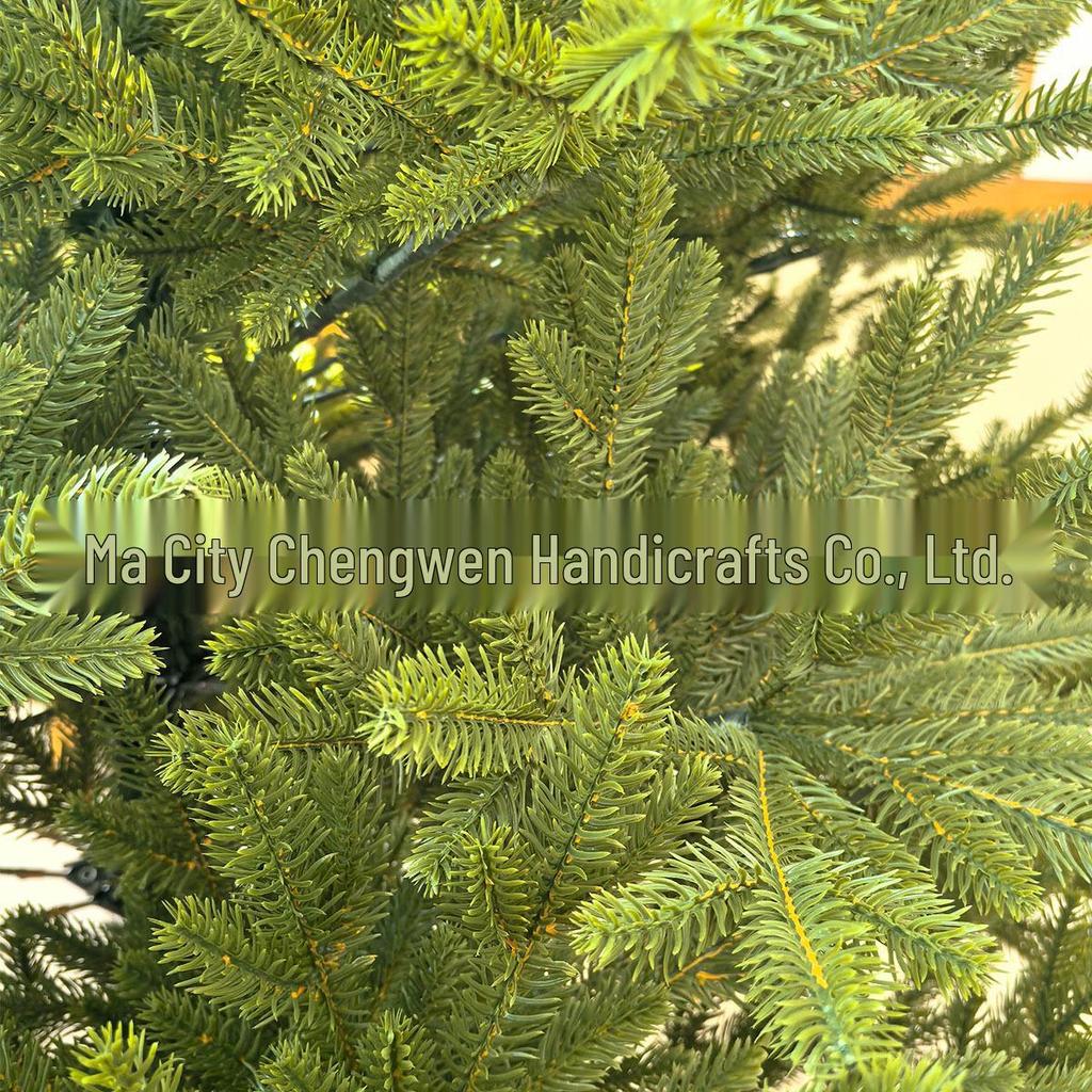 Green PE Christmas Tree, 1.2-2.4m for Home and Hotel Decoration