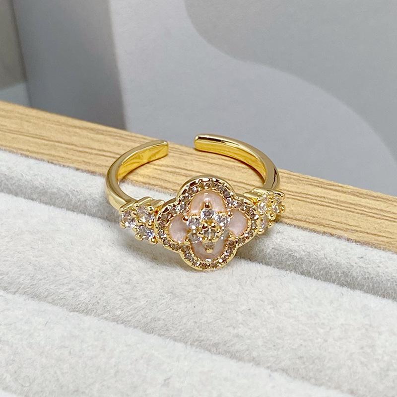 The Same Medieval Vintage Light Luxury Enamel Ring Women'S Four-Leaf Clover Temperament Fashion Niche Ring Tide