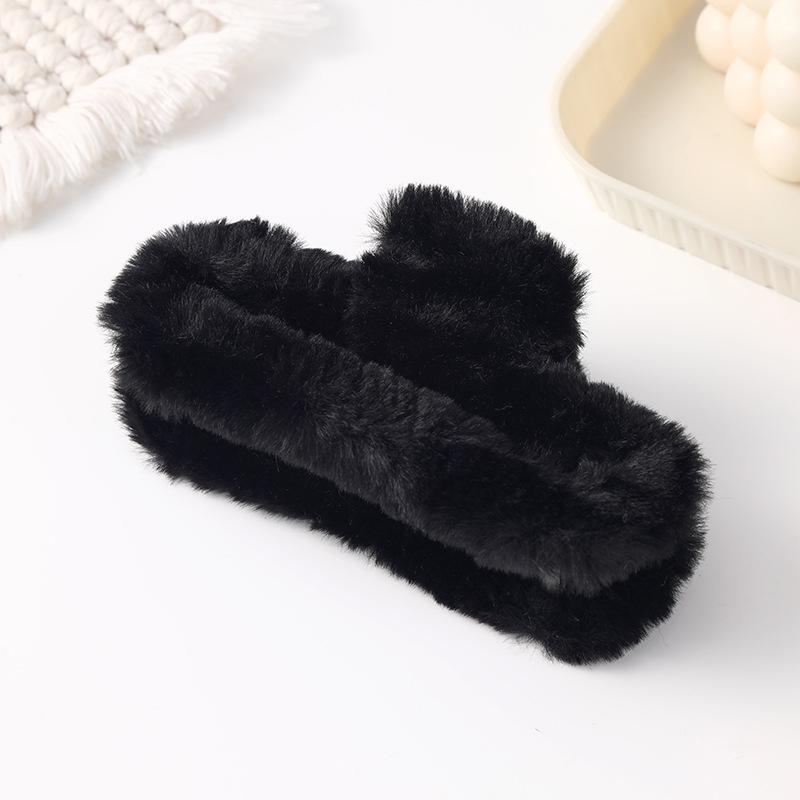 Large Korean Style Plush Hair Clip - High-End Claw Accessory for Girls & Women, Shark Clip for Autumn/Winter