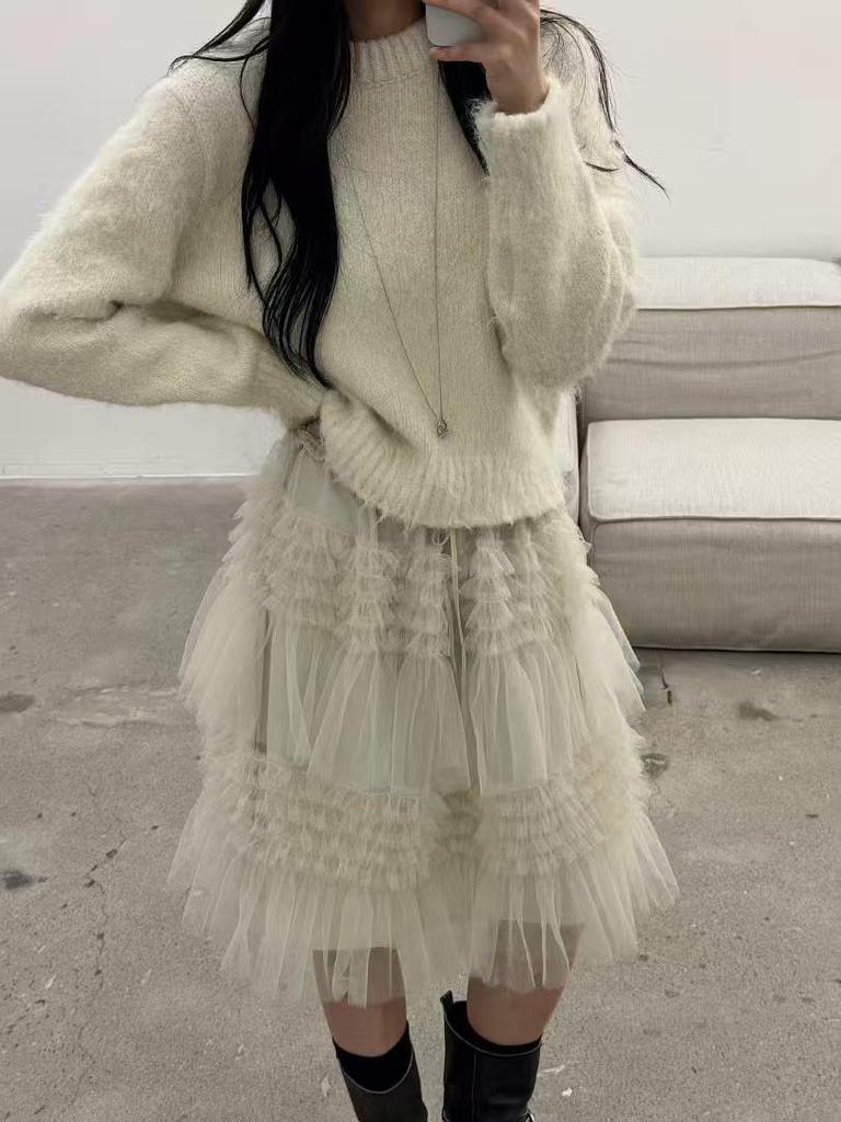 Korean MORE THAN YESTERD*Y Winter 25 Mesh Cake Lace Skirt