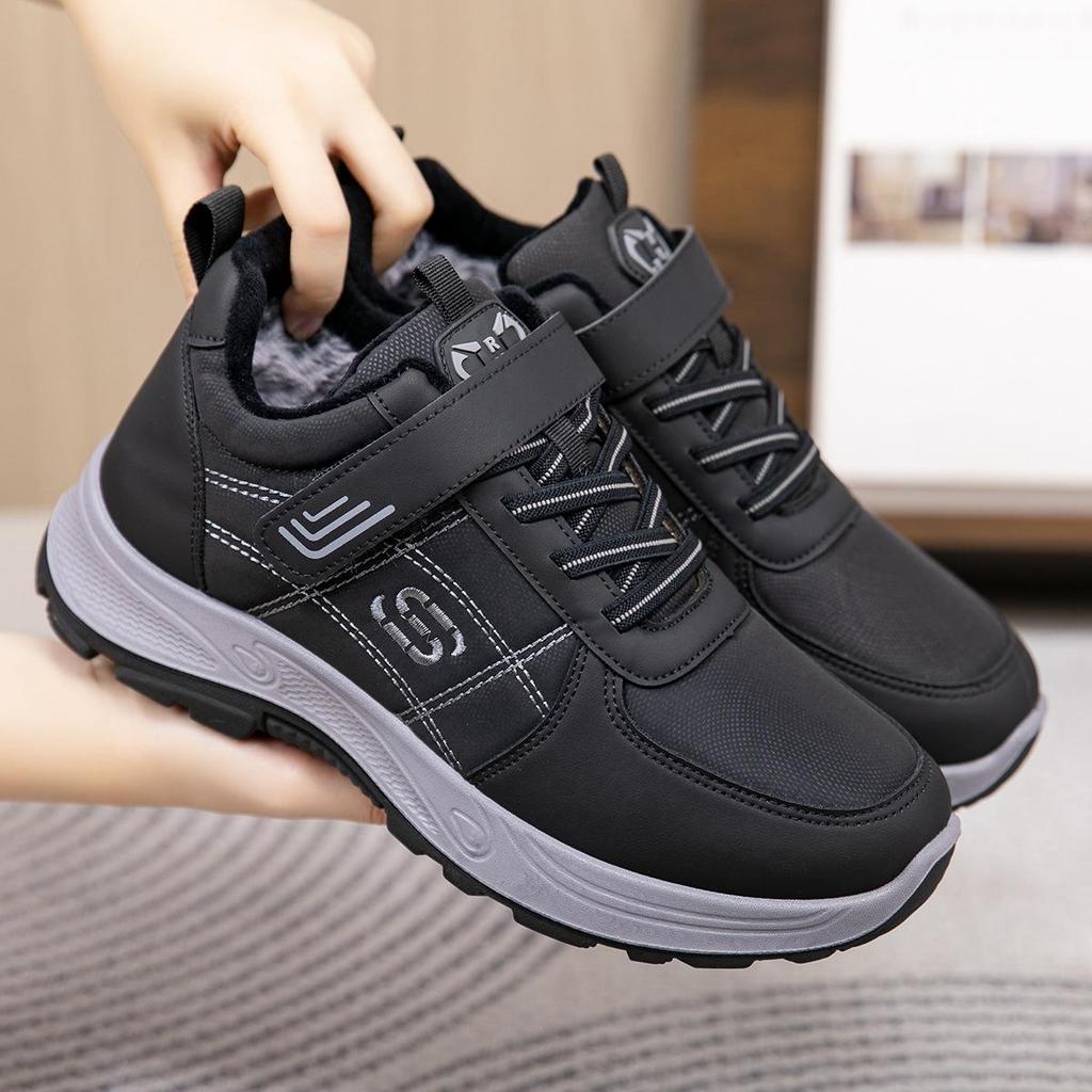 Genuine Old Beijing Women's Slip-On Cloth Shoes - Fashionable, High-End, Fleece-Lined, Thickened for 2025