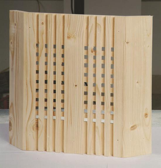 

Напівпрозорий квадратний дерев яний абажур для сауни