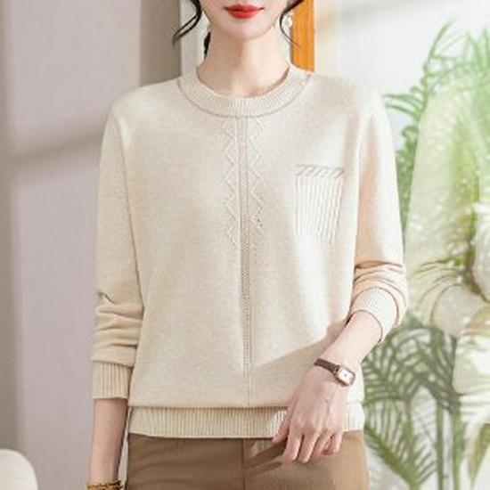 

Spring & Autumn Long-Sleeve Knit Top for Middle-Aged Women, Lightweight Loose Fit for Fall & Winter 2XL