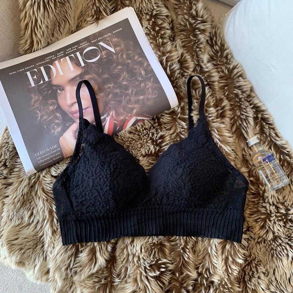 French Wire-free Women's Thin Triangle Cup Bra Large Chest Minimizing Lace Side Breast Gathering Back Beauty Underwear