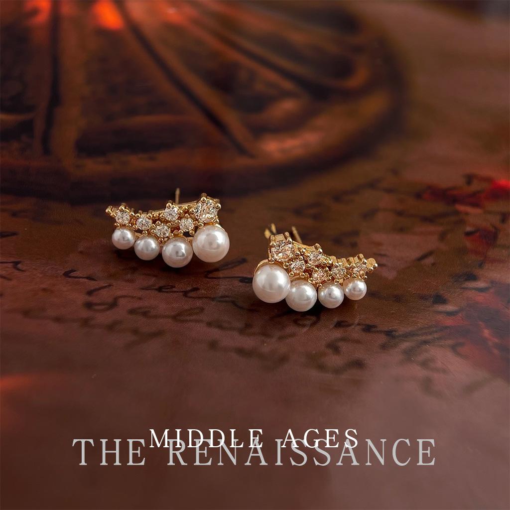 

Light one-word curved zircon pearl stud earrings French earrings earrings women