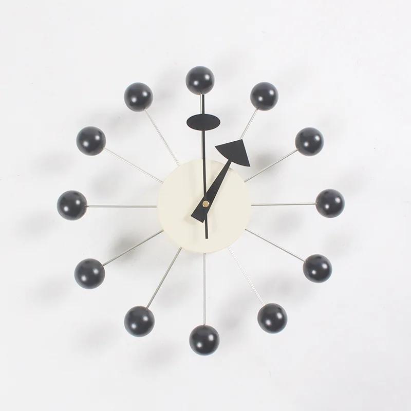 Luxury Metal Wall Clocks Minimalist Quartz Elegant Aesthetic Clock Wall Unique Modern Watches Decoration Clocks Bedroom