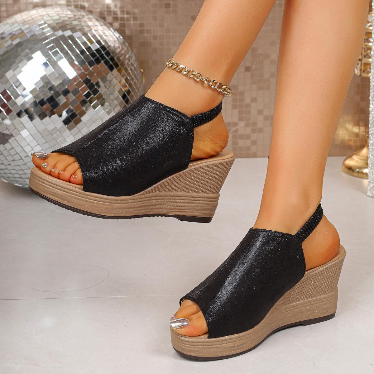 

22 spring and summer new fish mouth slope heel casual large size one-character cool slippers 34 чёрный
