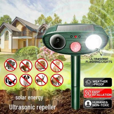 Solar-Powered Ultrasonic Animal Repeller with Flashing Lights for Cats, Dogs, Rats, and Birds