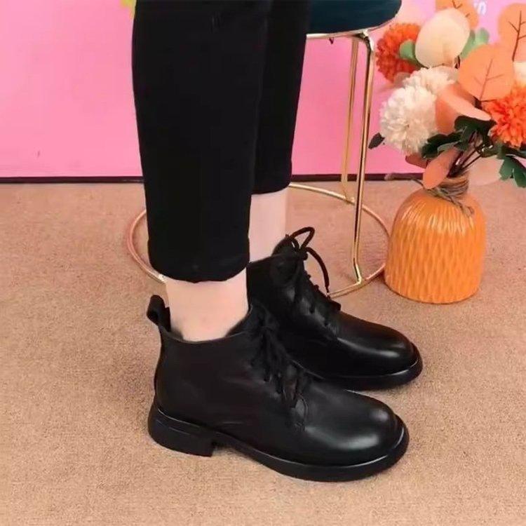 Flat-bottomed Short Boots Women's 2025 Autumn and Winter New Round Head Lace-up British Style Soft-soled Velvet Warm Martin Boots Single Boots