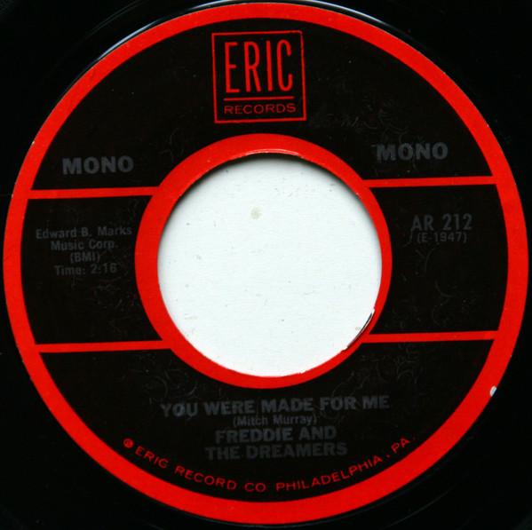 7-дюймовая пластинка FREDDIE THE DREAMERS You Were Made For Me Im Telling AR212 ERIC RECORDS США Рок Б/у